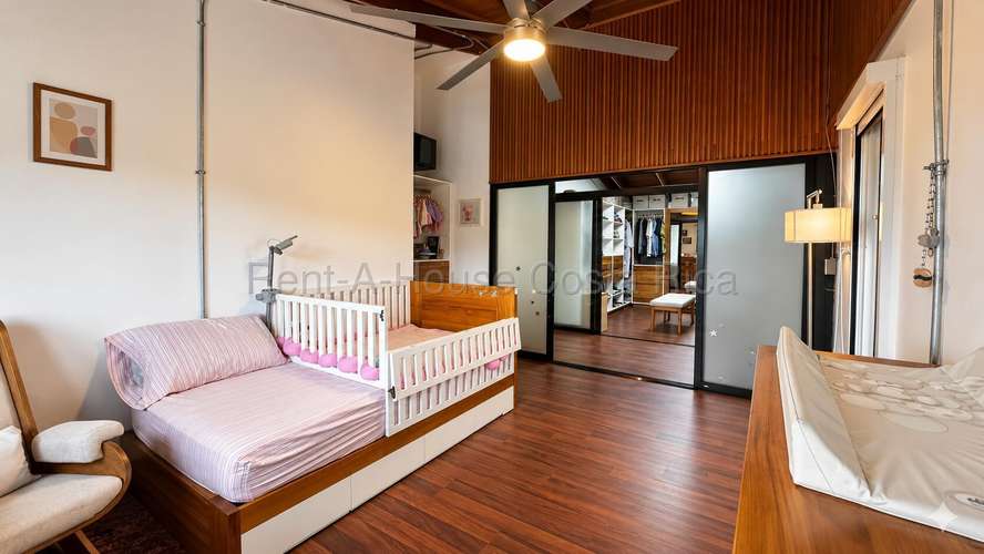 Casa en venta | Uso Mixto y Amplios Espacios | Los Yoses, San Pedro - Imagen 16
