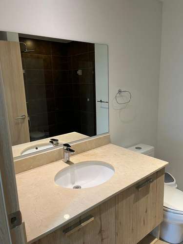 Apartamento en alquiler en Heredia, La Aurora: 2 habitaciones, línea blanca, con balcón y piscina