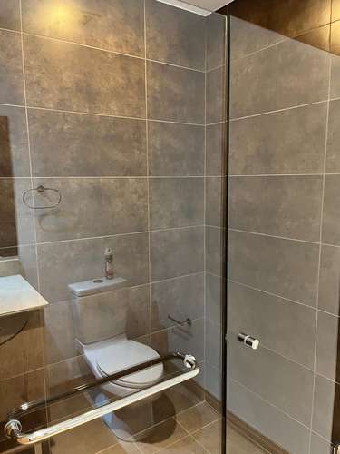 Apartamento en alquiler en Heredia, La Aurora: 2 habitaciones, línea blanca, con balcón y piscina