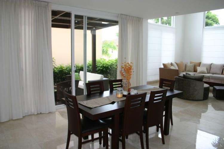 Joboncillos Montearroyo, amplia-lujosa, L. Blanca, 4 hab, 4.5 baños, 4 párqueos, terraza-patio, amenidades. - Imagen 7