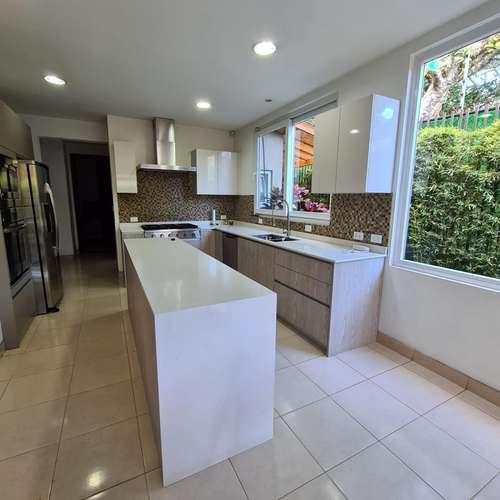 Joboncillos Montearroyo, amplia-lujosa, L. Blanca, 4 hab, 4.5 baños, 4 párqueos, terraza-patio, amenidades. - Imagen 3