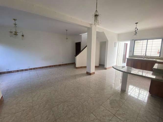 Alquiler / Casa tipo townhouse / La Campiña / Patio / Area de Parrillera - Imagen 10