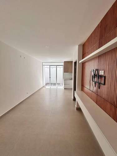 Casa en Alquiler en Vistas Santa Ana | 2 Habitaciones y 2 Parqueos - Imagen 2