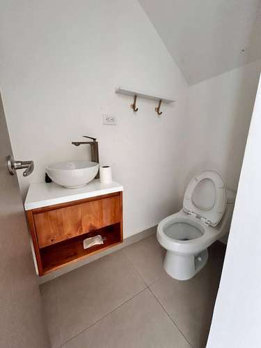 Casa en Alquiler en Vistas Santa Ana | 2 Habitaciones y 2 Parqueos - Imagen 8