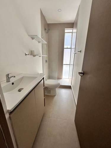 Casa en Alquiler en Vistas Santa Ana | 2 Habitaciones y 2 Parqueos - Imagen 9