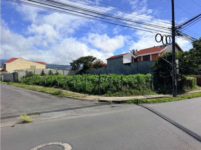 Venta de lote en Cartago de uso mixto, Boulevard del Molino