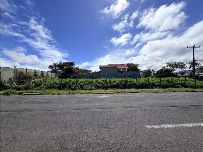 Venta de lote en Cartago de uso mixto, Boulevard del Molino