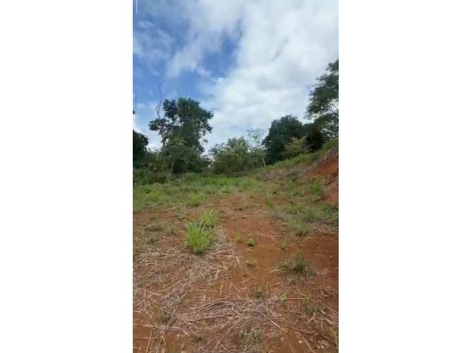 VENTA LOTE EN RESIDENCIAL EN JACO EM 1556 - Imagen 2