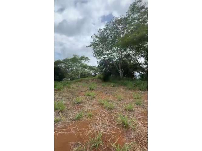 VENTA LOTE EN RESIDENCIAL EN JACO EM 1556 - Imagen 4