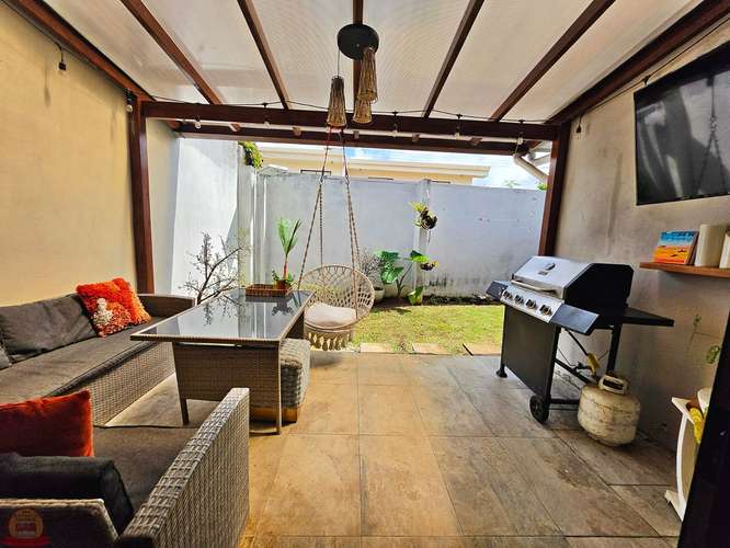Casa en Venta en Condominio Avenir, Santo Domingo de Heredia | 3 Dormitorios + Oficina | $298.000