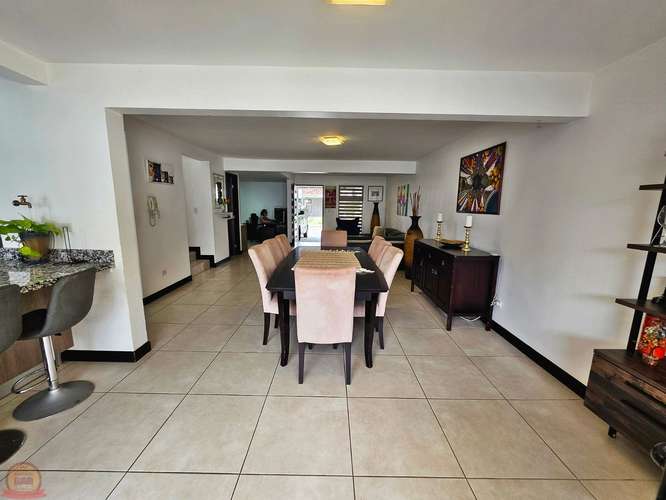 Casa en Venta en Condominio Avenir, Santo Domingo de Heredia | 3 Dormitorios + Oficina | $298.000