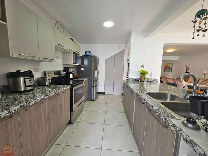 Casa en Venta en Condominio Avenir, Santo Domingo de Heredia | 3 Dormitorios + Oficina | $298.000