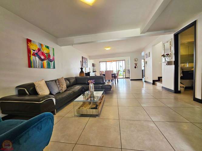 Casa en Venta en Condominio Avenir, Santo Domingo de Heredia | 3 Dormitorios + Oficina | $298.000