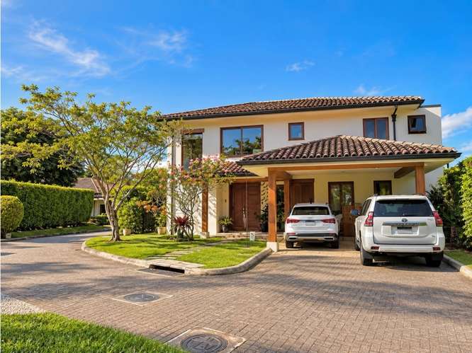 VENTA DE CASA EN CONDOMINIO EN RIO ORO, SANTA ANA* - Imagen 2