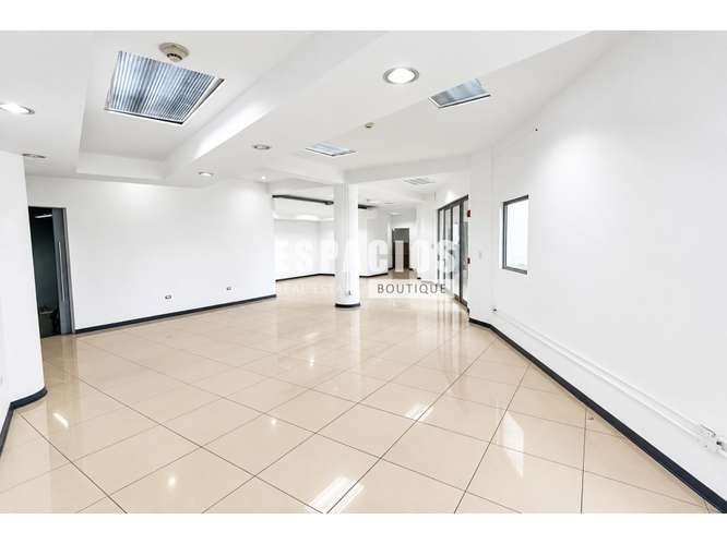 ALQUILER DE LOCAL COMERCIAL EN PLAZA ANTARES EN SAN PEDRO - Imagen 3