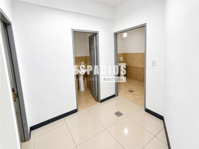 ALQUILER DE LOCAL COMERCIAL EN PLAZA ANTARES EN SAN PEDRO - Imagen 8