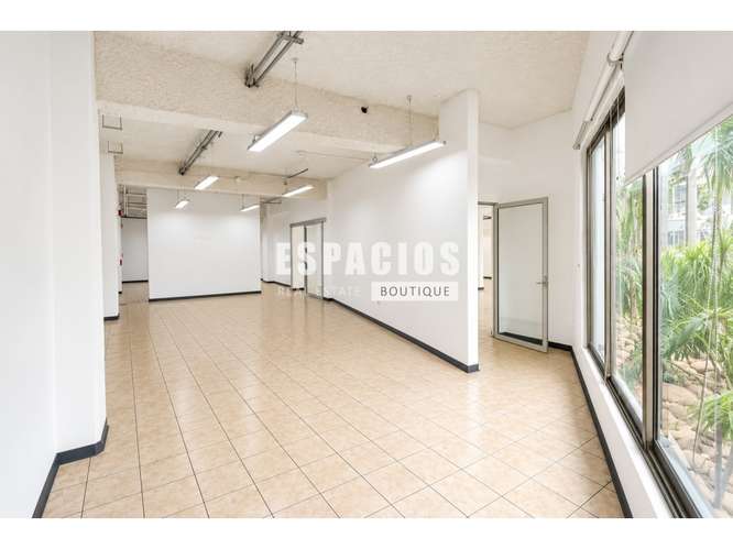 ALQUILER DE LOCAL COMERCIAL EN PLAZA ANTARES EN SAN PEDRO - Imagen 4