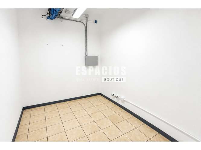 ALQUILER DE LOCAL COMERCIAL EN PLAZA ANTARES EN SAN PEDRO - Imagen 9
