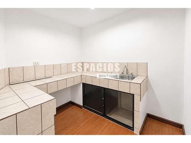 ALQUILER DE LOCAL COMERCIAL EN PLAZA ANTARES EN SAN PEDRO - Imagen 8