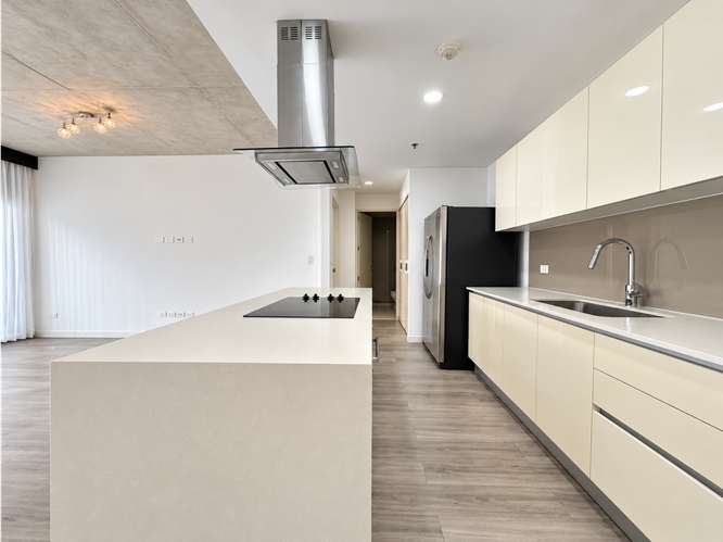 Apartamento en Alquiler Escazu Village Linea Blanca Disponible Ya - Imagen 3