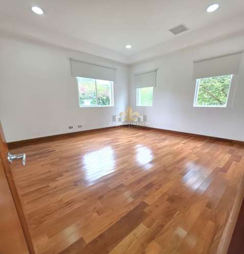 Alquiler de Casa de Lujo de 550 m² con Terrazas y Vistas | Guchipelin Norte Escazú - Imagen 3