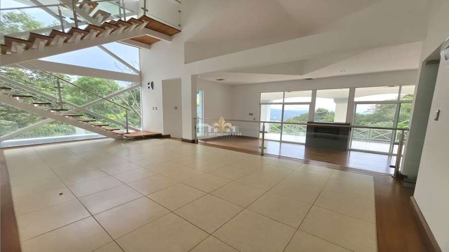 Alquiler de Casa de Lujo de 550 m² con Terrazas y Vistas | Guchipelin Norte Escazú - Imagen 5