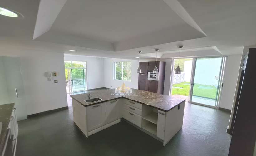 Se Vende Casa de Lujo de 550 m² con Terrazas y Vistas | Guchipelin Norte Escazú, San José - Imagen 9