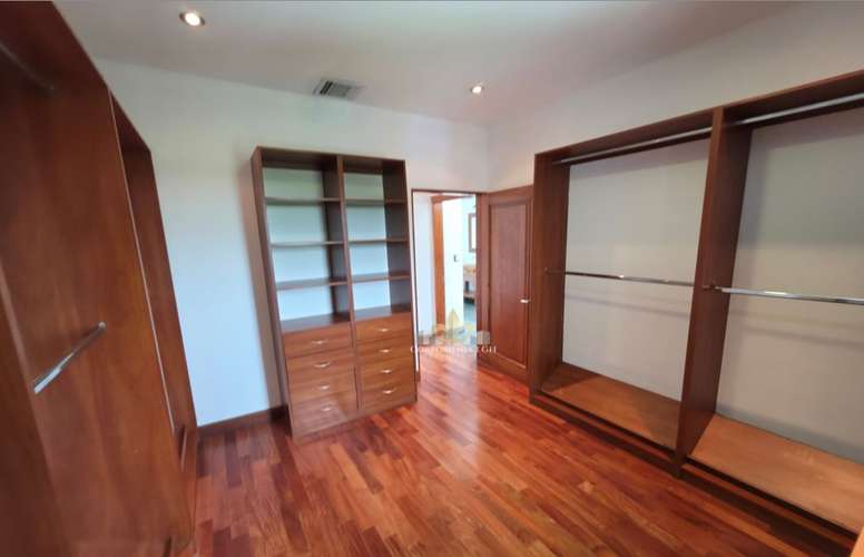 Se Vende Casa de Lujo de 550 m² con Terrazas y Vistas | Guchipelin Norte Escazú, San José - Imagen 18