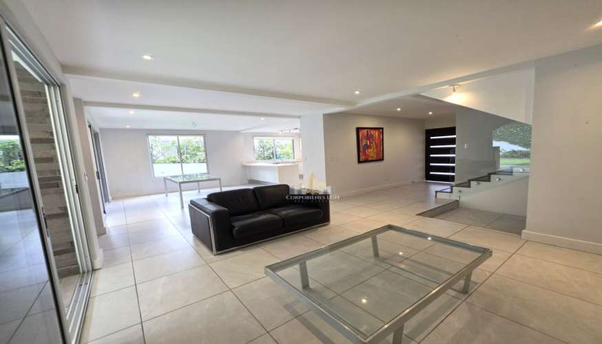 Se vende Espectacular Townhouse de 3 Niveles en Jaboncillo | Escazu  |  San José - Imagen 3
