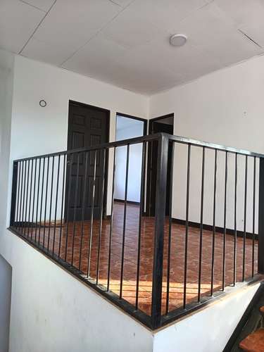 Alquilo apartamento en Liberia, ubicación estratégica, dos plantas, dos dormitorios, parqueo para dos vehículos - Imagen 17