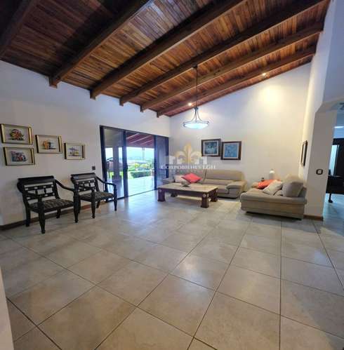 Casa independiente en Guachipelín Norte de Escazú: disfrute de atardeceres inolvidables. - Imagen 4