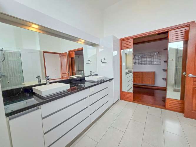 Condo Contemporáneo de 432 m2 con vista en Guachipelín Escazú - Imagen 6