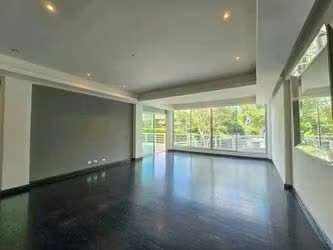 Apartamento en 1er nivel con terraza grande en Bello Horizonte Escazú