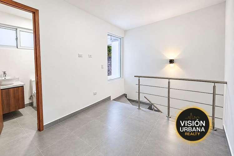 Casa de 3 Habitaciones en Condominio Bitzu, Escazú, IVA INCLUIDO
