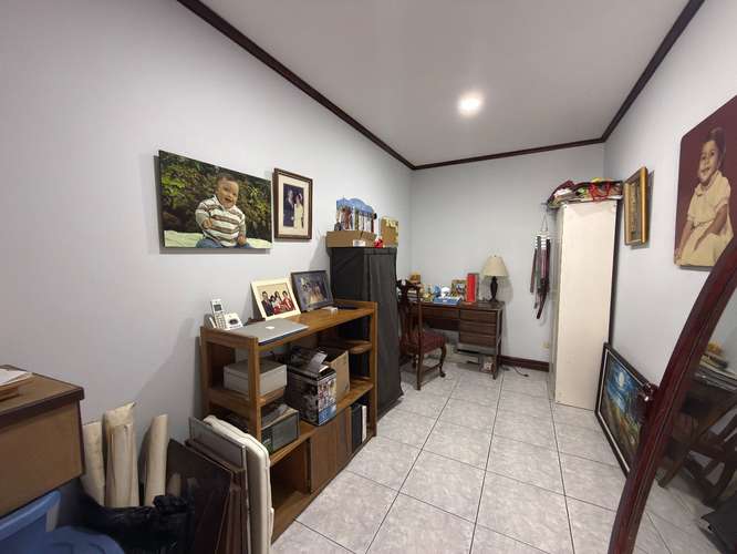 Venta de Casa en Moravia con 5 habitaciones - KM - Imagen 11