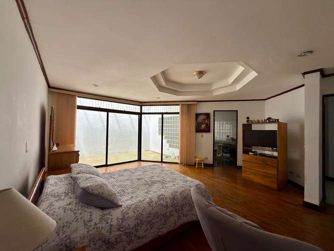 Venta de Casa en Moravia con 5 habitaciones - KM - Imagen 8