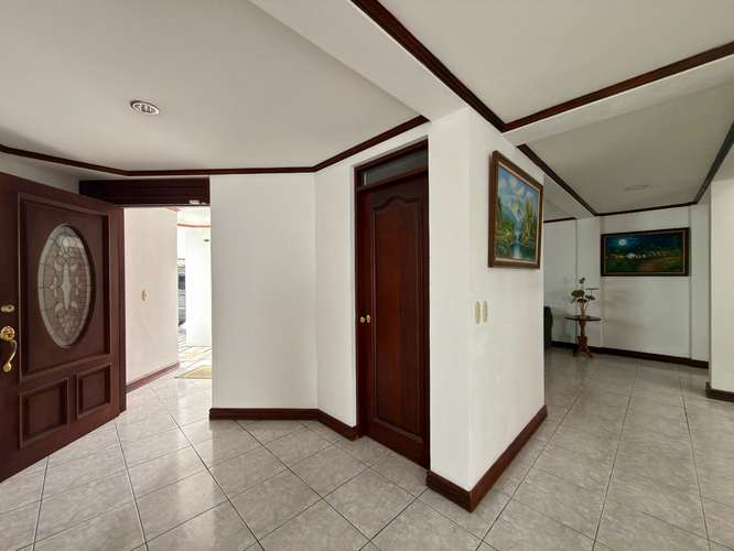 Venta de Casa en Moravia con 5 habitaciones - KM - Imagen 4