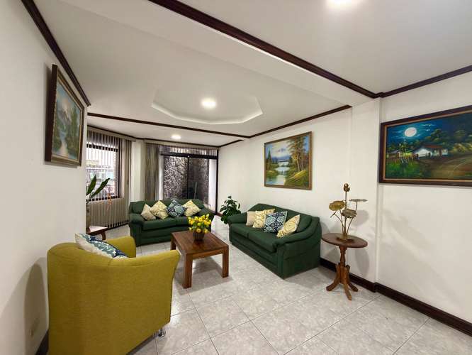 Venta de Casa en Moravia con 5 habitaciones - KM - Imagen 7