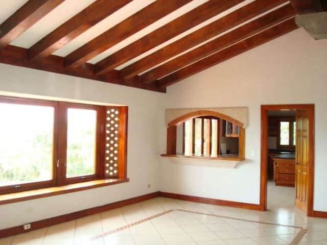 Alquiler de hermosa casa en san antonio de Escazu estilo toscana 