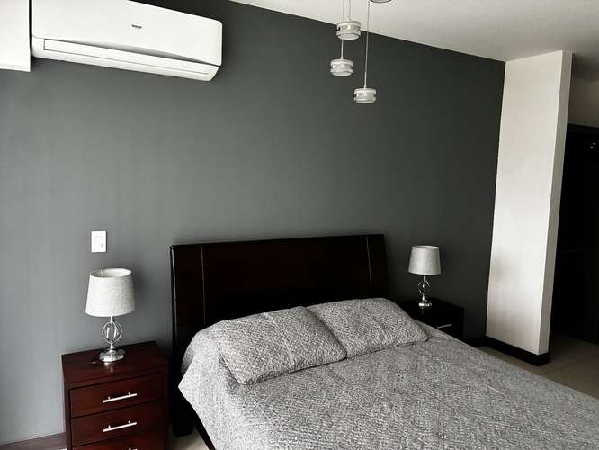 Apartamento moderno y equipado en Nunciatura, torre con amenidades y vista a las montañas