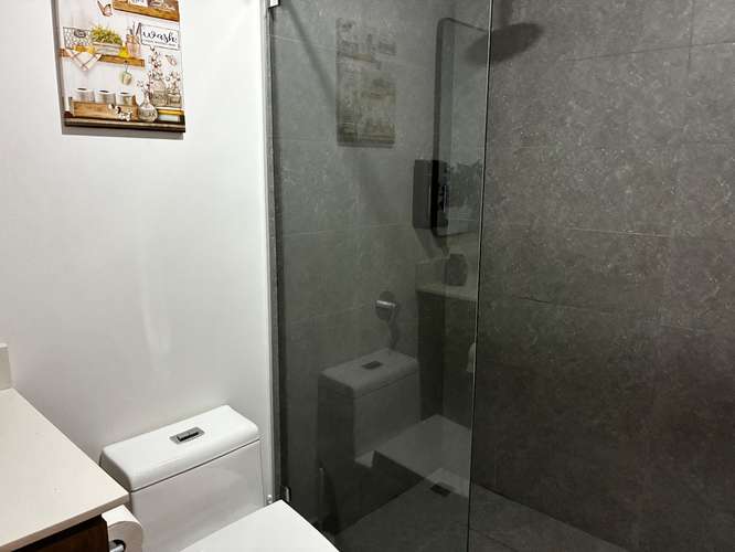 Apartamento de lujo amueblado y equipado en Escalante, torre Secret, con balcón y vistas