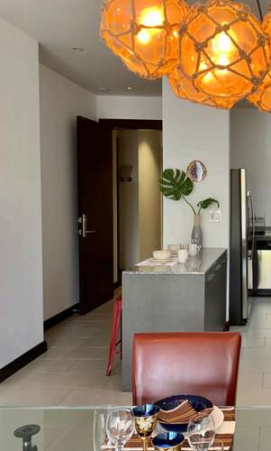 Viva Residences por PACO, amueblado, lujo-amplio 182m2, 3 hab, A/C, 2.5 baños, balcon, amenidades. 