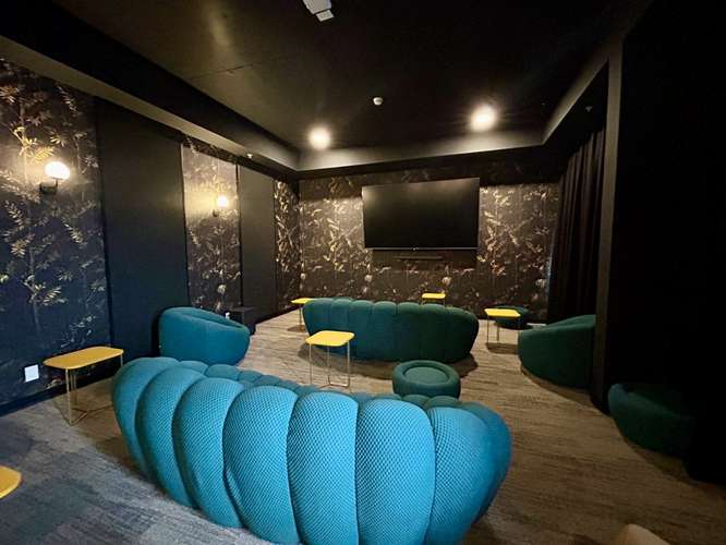 Estudio con línea blanca en Condominio Sky Garden Sabana