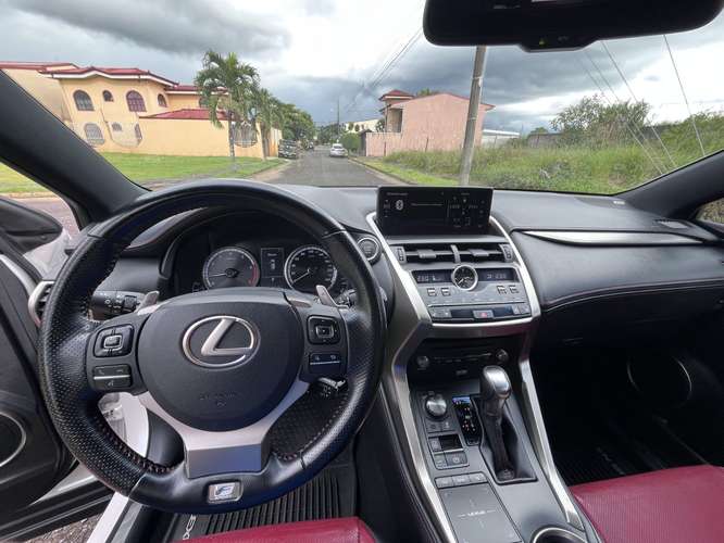 Lexus NX 300 F Sport