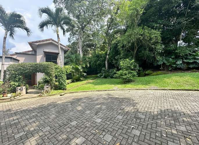 Lote en Condominio Exclusivo  - Imagen 4