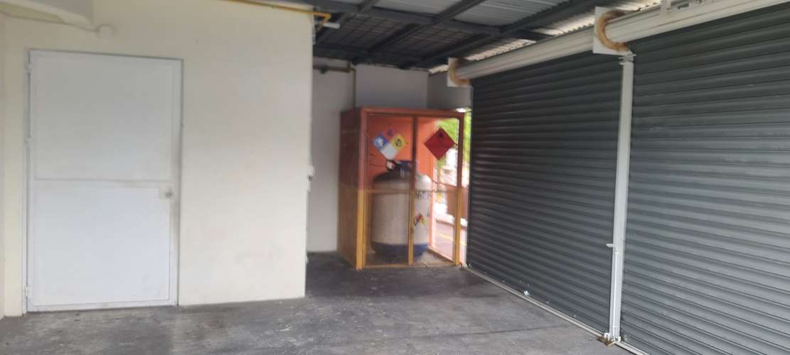 Local Esquinero 33 m2  en Centro Comercial Curridabat - Imagen 15