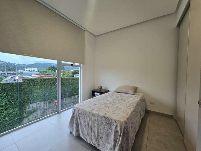  Pozos, Vistas a la Colina, full amueblado, muy lindo-moderno-nuevo, 2 hab, A/C, 2 baños, vista a Pozos.