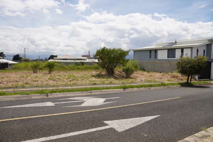 Lote Esquinero de 394 m² en San Isidro de Heredia – Residencial El Portillo - Imagen 6