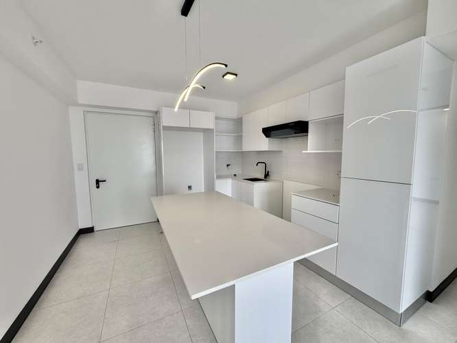 Apartamento NUEVO amplio de dos dormitorios en Heredia
