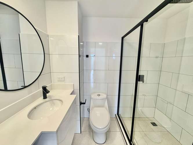 Apartamento NUEVO amplio de dos dormitorios en Heredia
